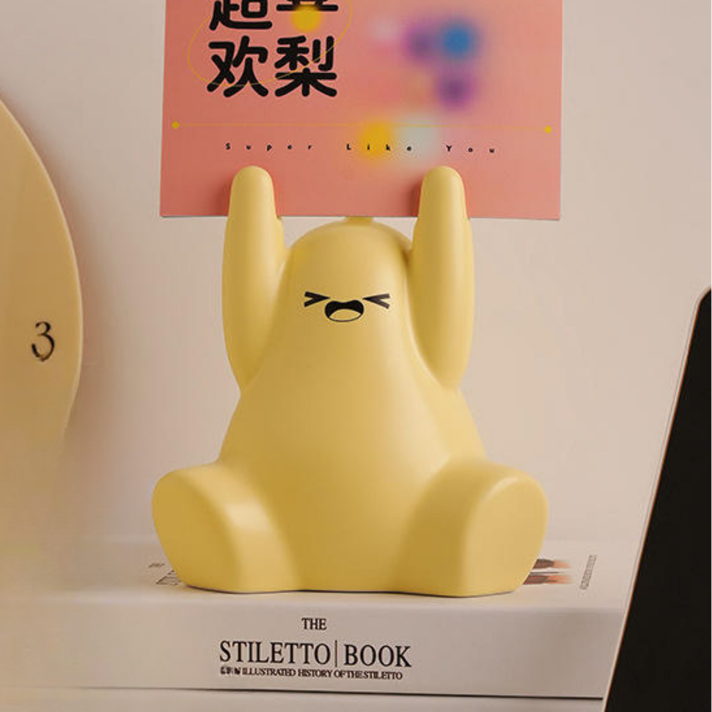 Toto Pear Photo Clip – Ceramic Desk Accessory for Notes & Pictures For Home, Office & Gifts