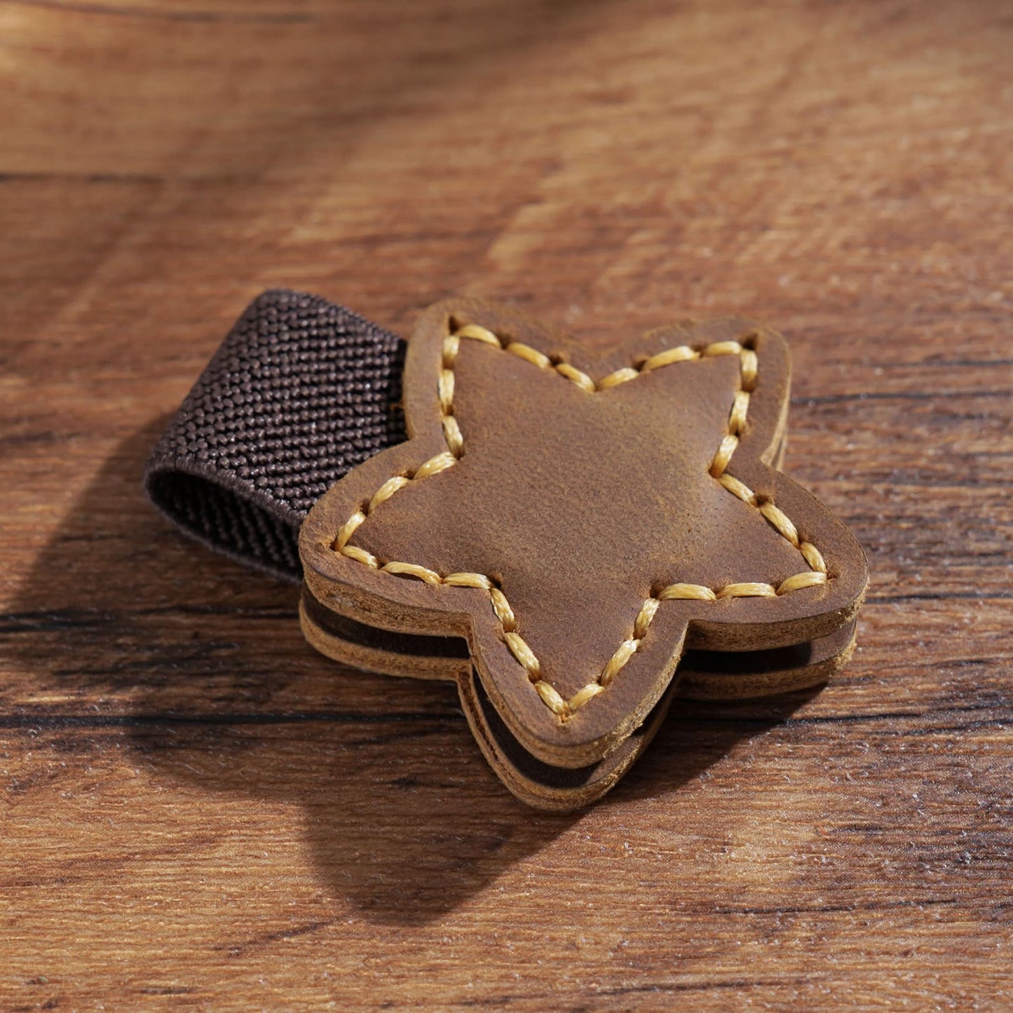 Leather Magnetic Bookmark – Hand-Sewn Double-Sided Clip