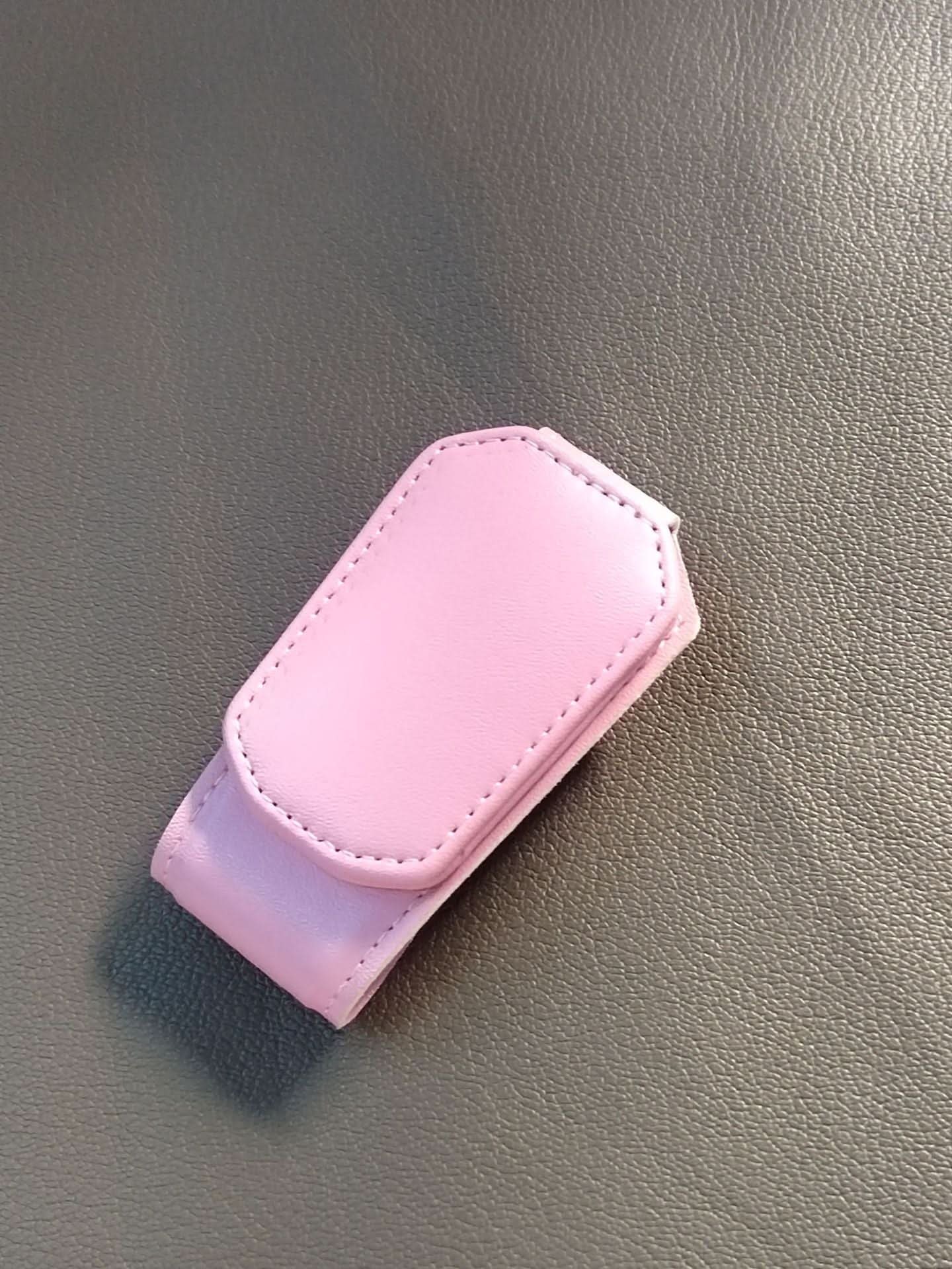 Luxury Leather Car Sunglasses Holder – Sun Visor Clip for Glasses & Cards