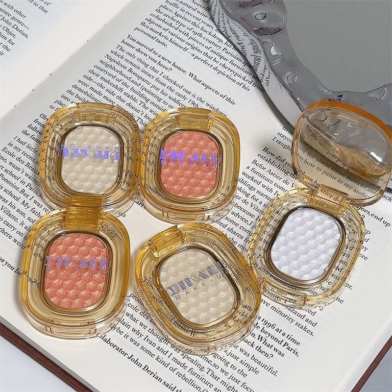 Dikalu Mochi Highlighter Eyeshadow – Soft, Shimmering Pearl Finish
