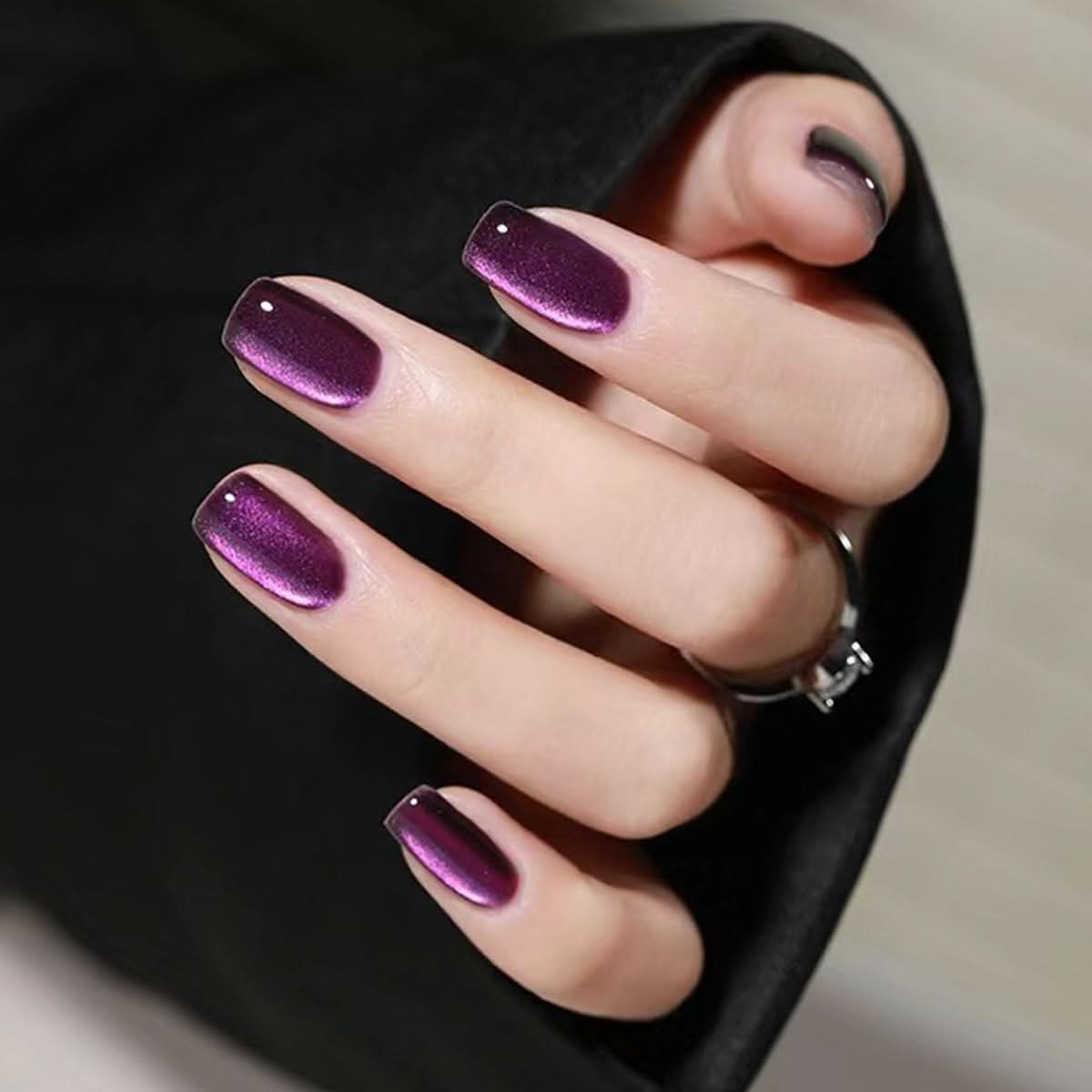 Black Crystal Cat's Eye Wearable False Nails – Finished Nail Art