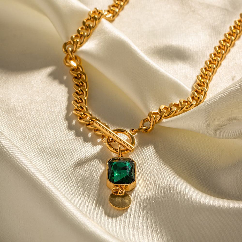 Chunky Gold Chain Necklace with Emerald Pendant – Bold Luxe Statement Jewelry