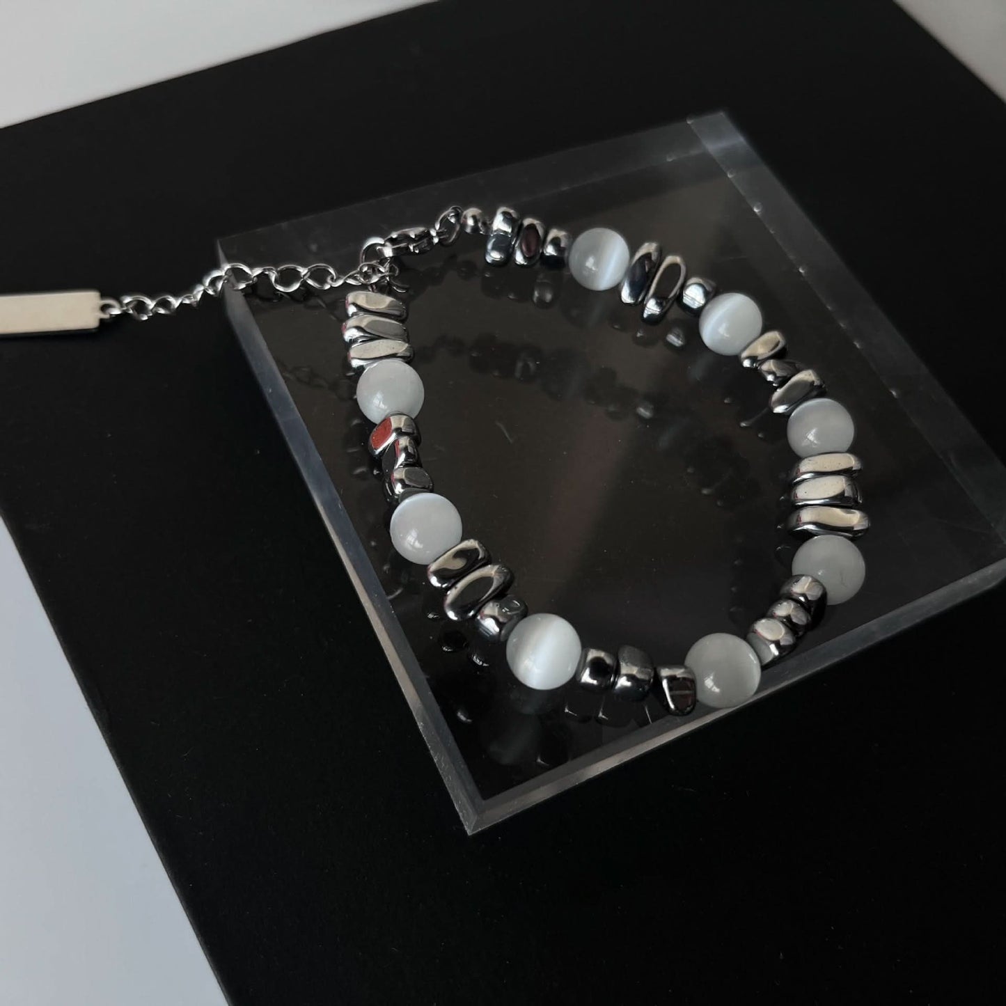 Minimalist Beaded Bracelet – Silver & White Geometric Beads