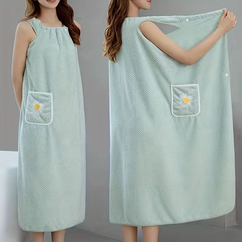 Soft Coral Fleece Bath Towel – Super Absorbent, Machine Washable, with Daisy Pocket