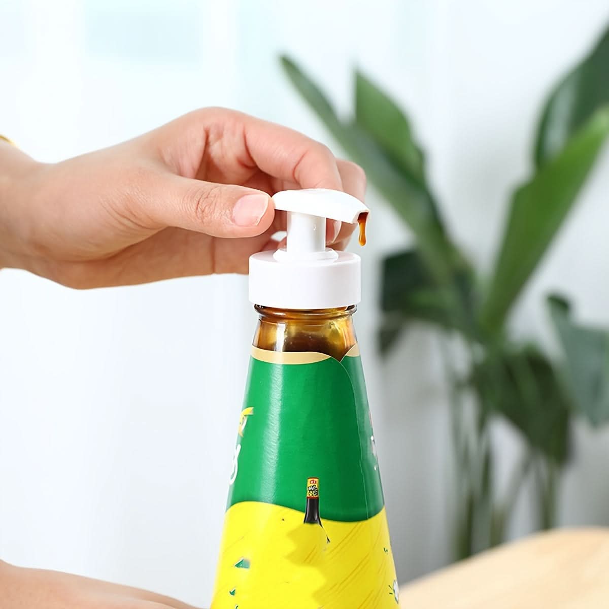 Oyster Sauce & Ketchup Bottle Squeezer Nozzle – ABS Pressure Pump Head