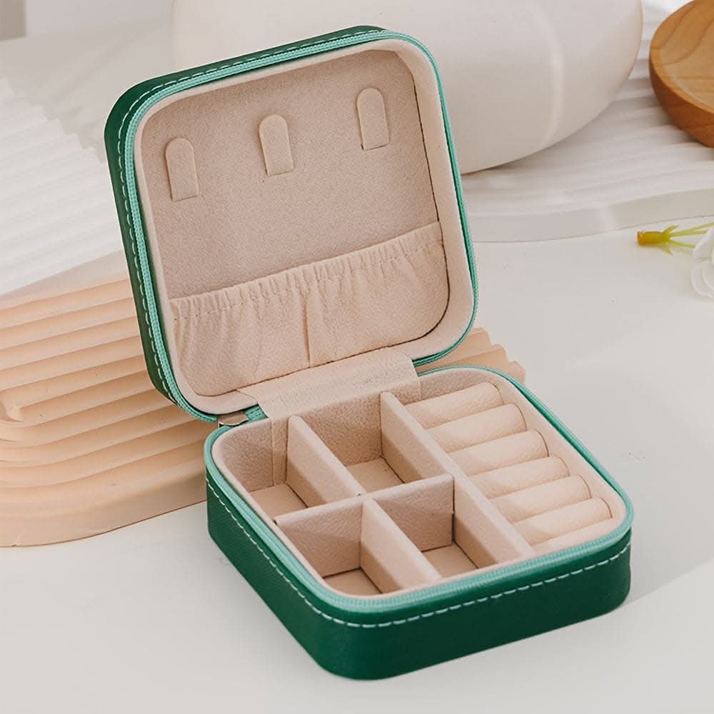 Deluxe Jewelry Storage Box – Compact & Portable