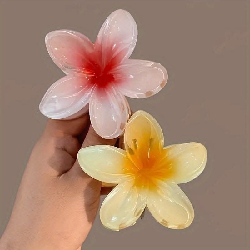 Vibrant Flower Shaped Hair Claw Clip – Trendy & Non-Slip
