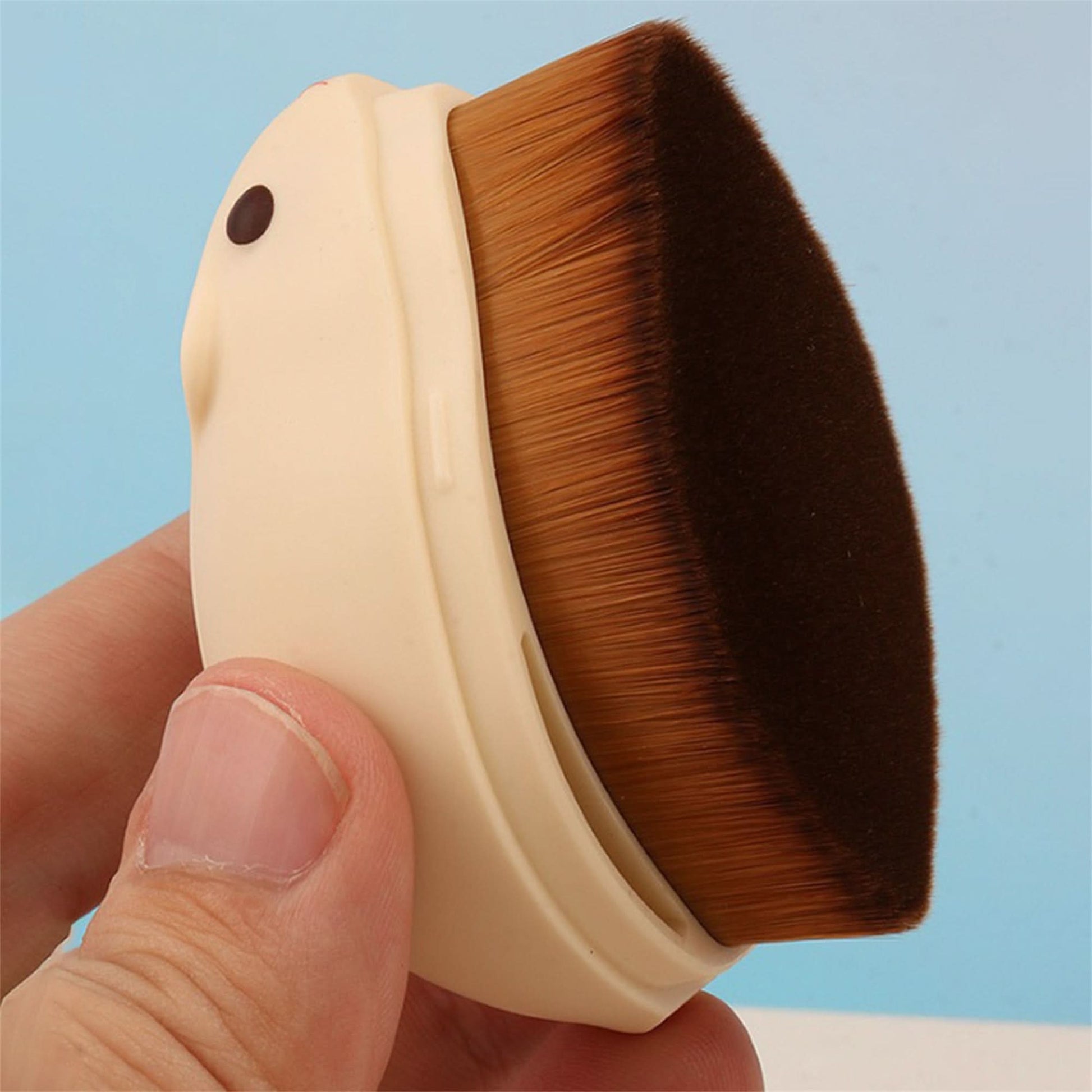 Cute Hamster Foundation Brush – Soft Makeup Brush for Face & Body Blending