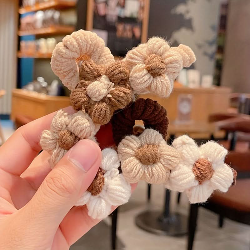 Vintage Flower Hair Claw Clip – Large Knitted Shark Clip for Women