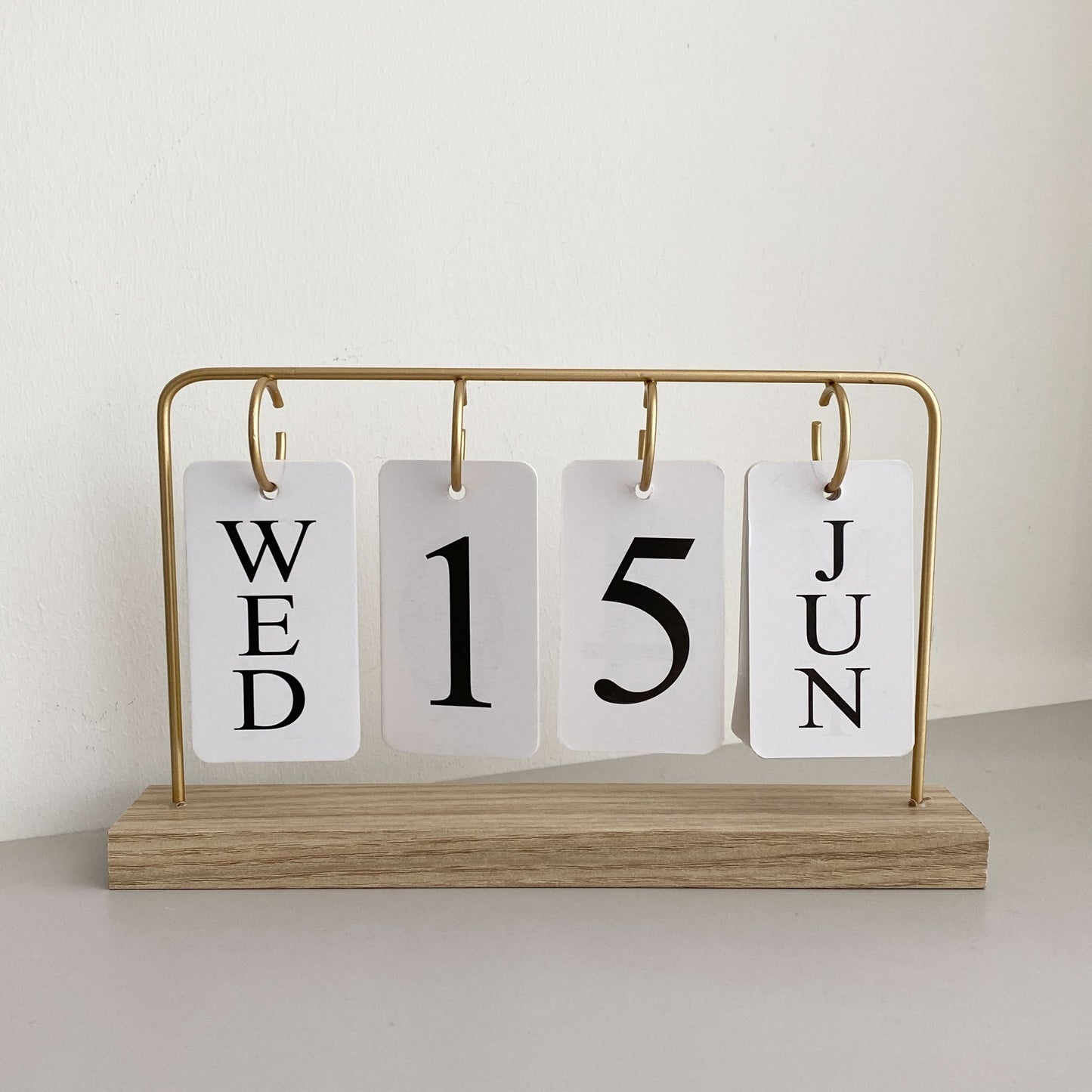 Personalized Mini DIY Desktop Calendar Decor