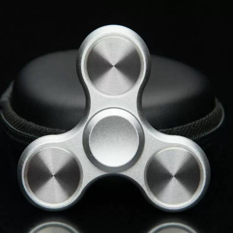 High-Speed Metal Finger Gyroscope Toy – Tri-Leaf Spinner for Kids & Adults