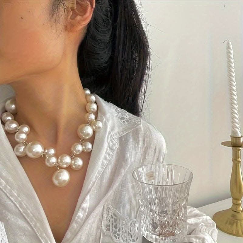 Luxurious Faux Pearl Necklace – Elegant Evening Jewelry