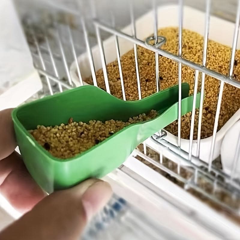 3-Piece Bird Feeding Spoons – Plastic Bird Feeder for Easy Feeding