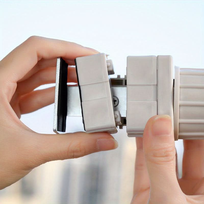 Adjustable 8-Hole Rotating Clothes Hanger
