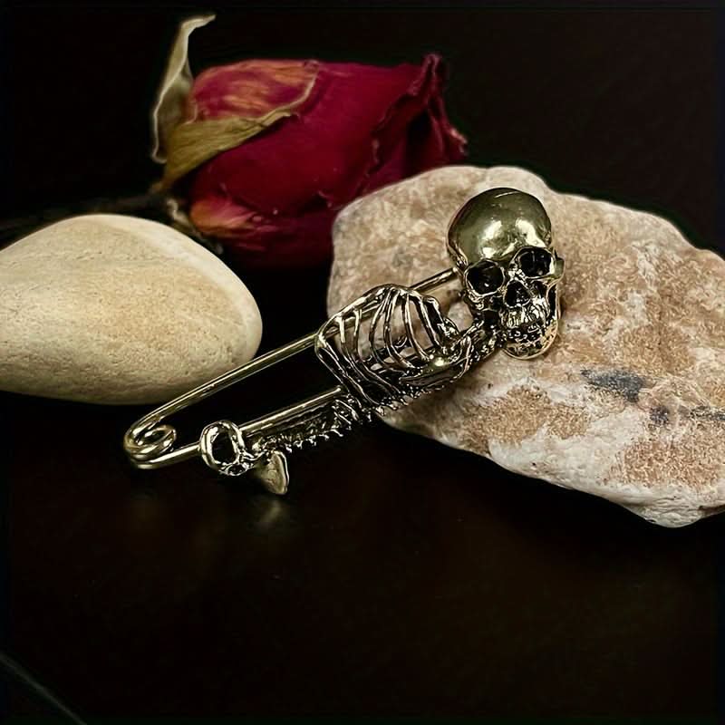 Vintage Gothic Skull Head Brooch Pin