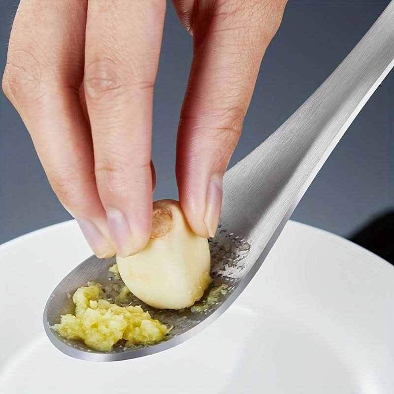 Stainless Steel Garlic & Ginger Grater Spoon – Manual Masher Tool for Fine Paste