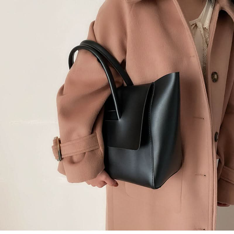 Chic Vintage-Inspired Large Tote Handbag