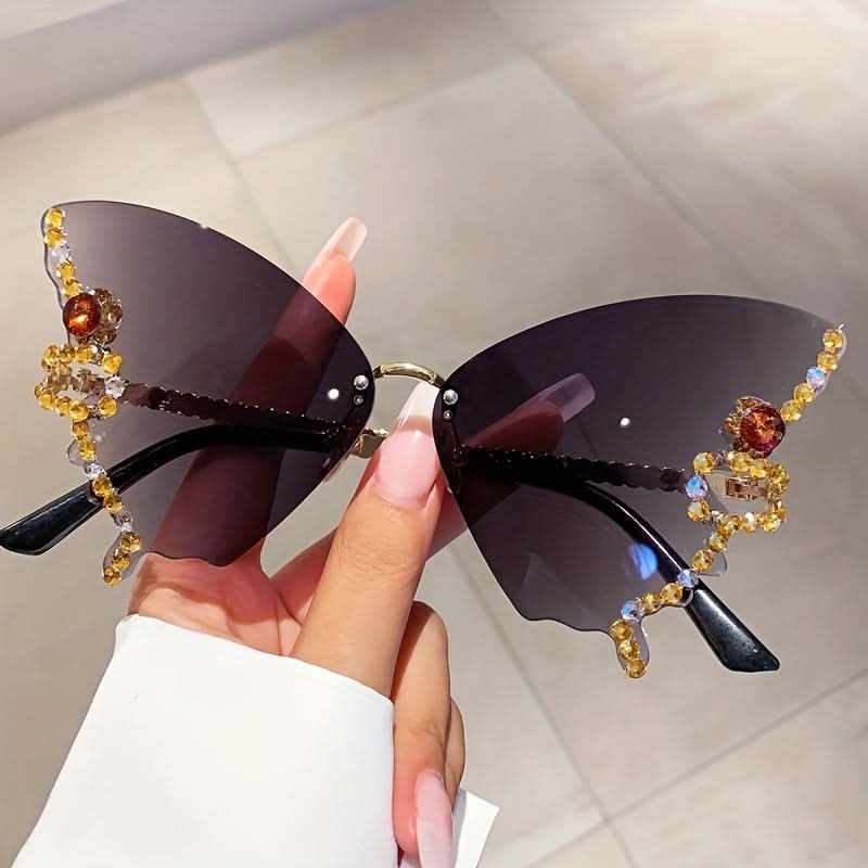 Butterfly Fashion Glasses – Trendy Sunshade for Beach & Party