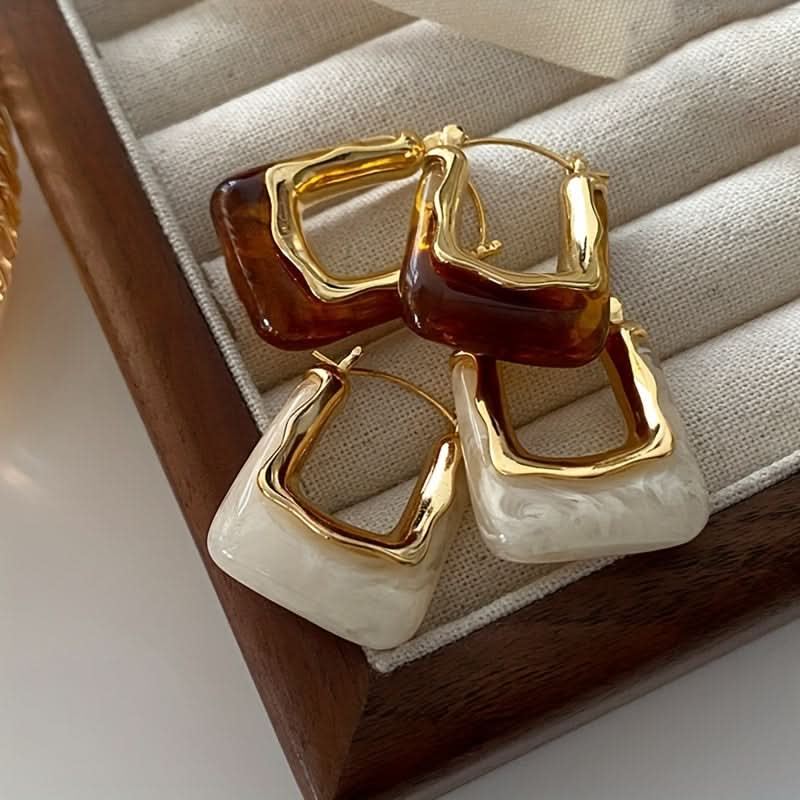Vintage U-Shaped Gold Hoop Earrings Set