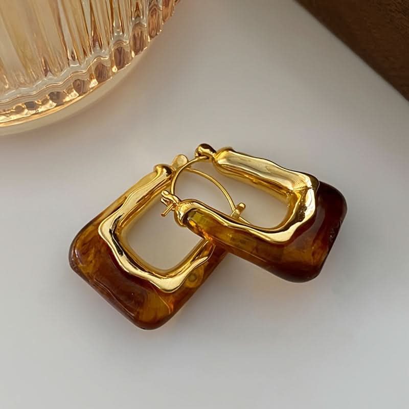 Vintage U-Shaped Gold Hoop Earrings Set