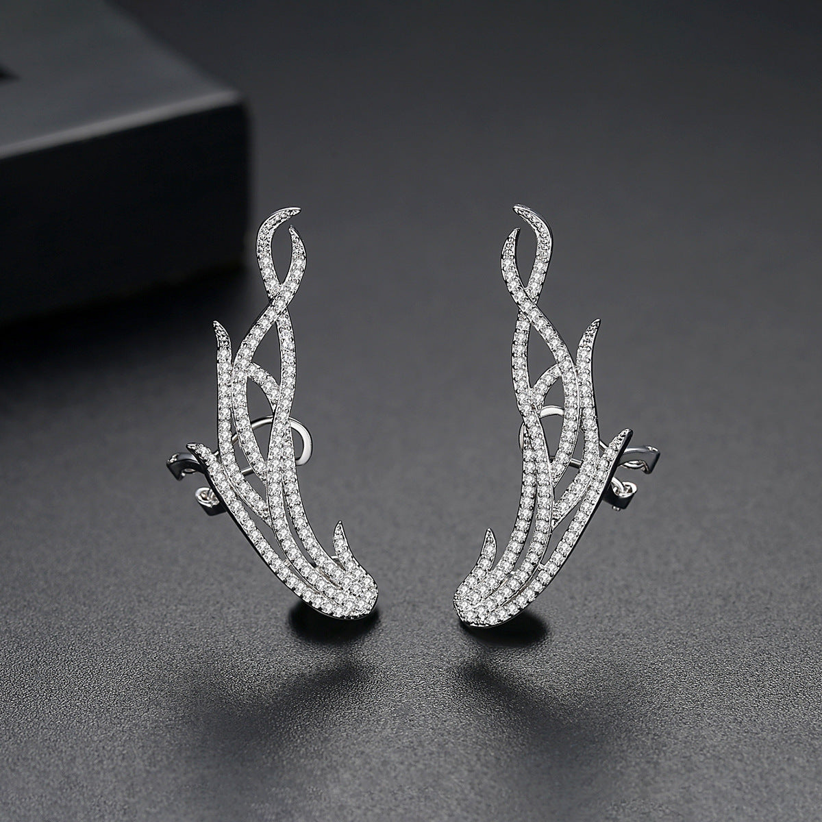 Silver Leaf Zircon Earrings – Elegant Copper Ear Clips for Women’s Fashion Jewelry