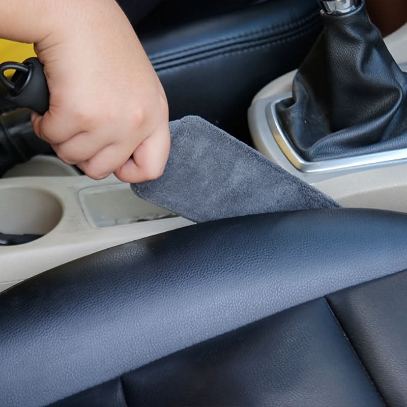 Microfiber Car Cleaning Duster – Flexible Detailing Brush with Plastic Handle