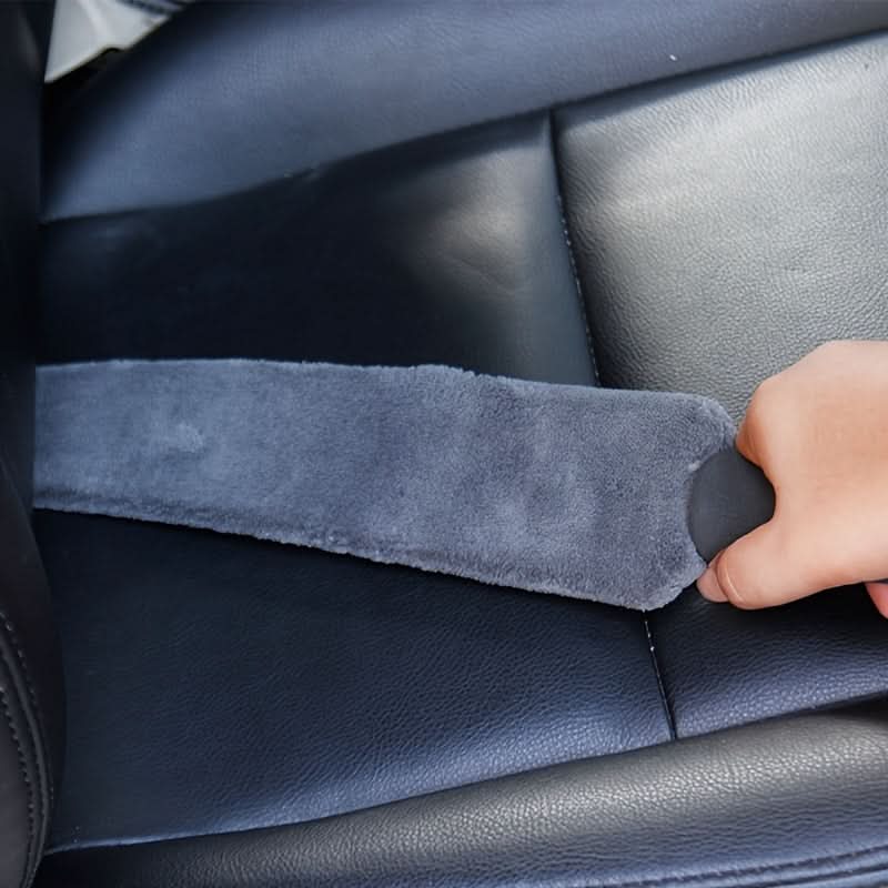 Microfiber Car Cleaning Duster – Flexible Detailing Brush with Plastic Handle