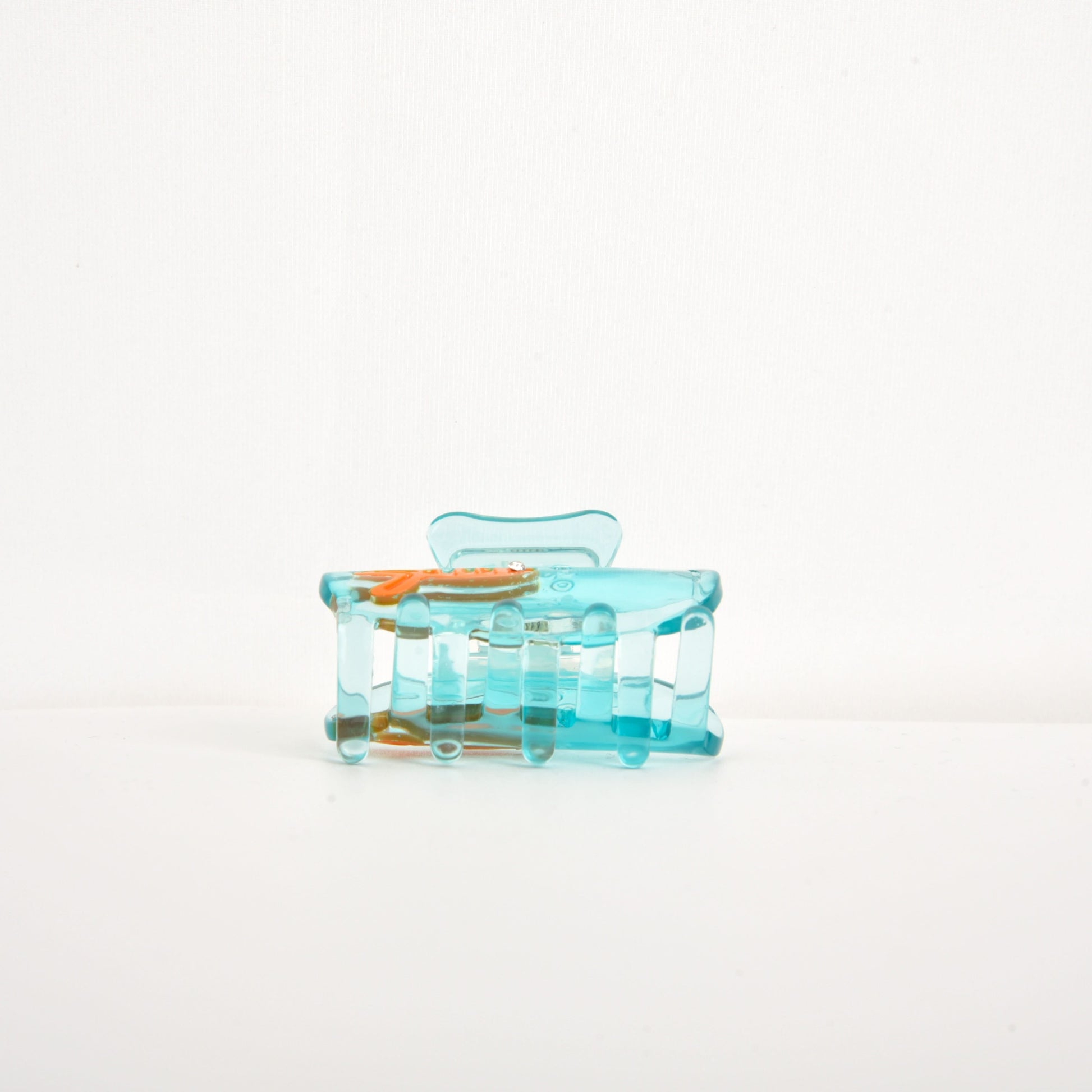 Transparent Fish Tank Acetic Acid Hair Claw