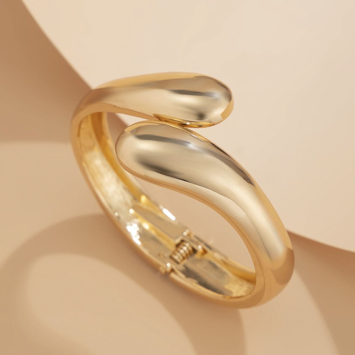 Vintage Wide Liquid Alloy Cuff Bracelet Jewelry