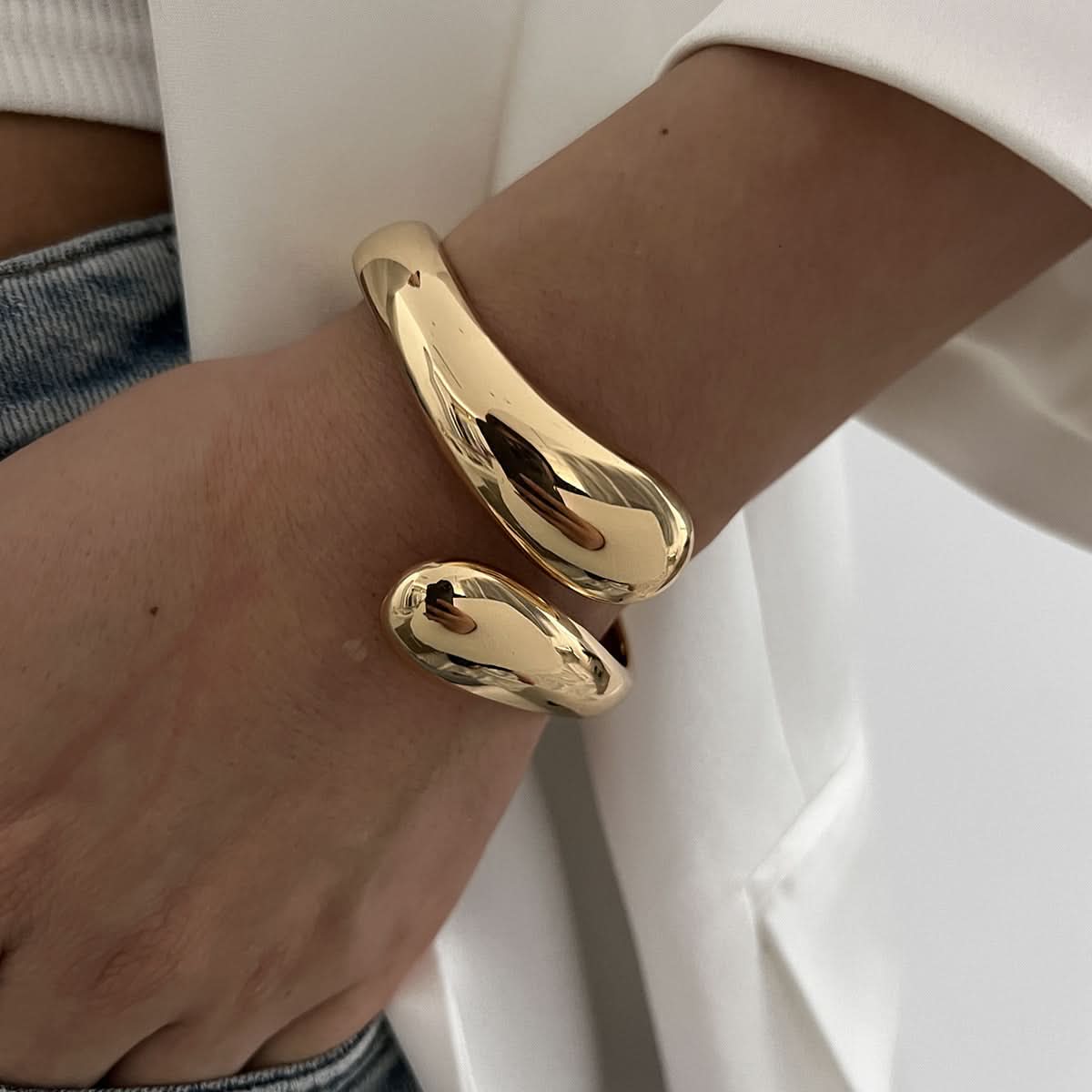 Vintage Wide Liquid Alloy Cuff Bracelet Jewelry