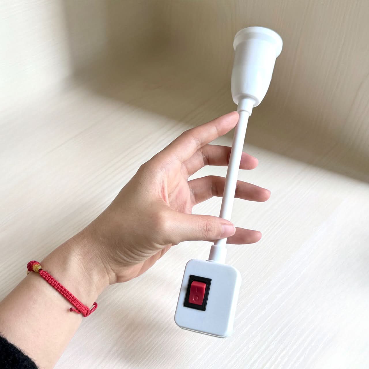 E27 Lamp Socket Adapter with Flexible Neck
