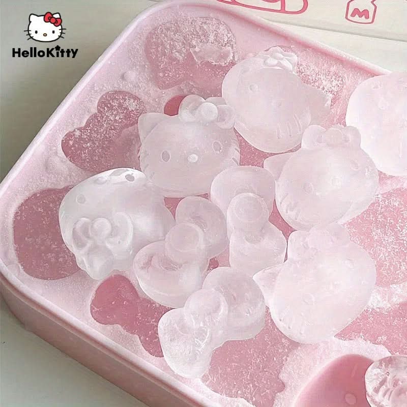 Silicone Ice Cube Tray with Lid – Food-Grade Cartoon Mold