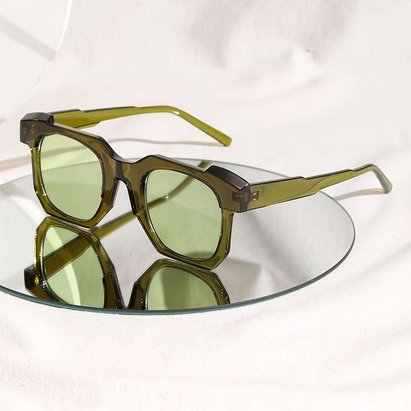 Men’s Stylish Square Glasses – Fashionable Eyewear for Daily Wear