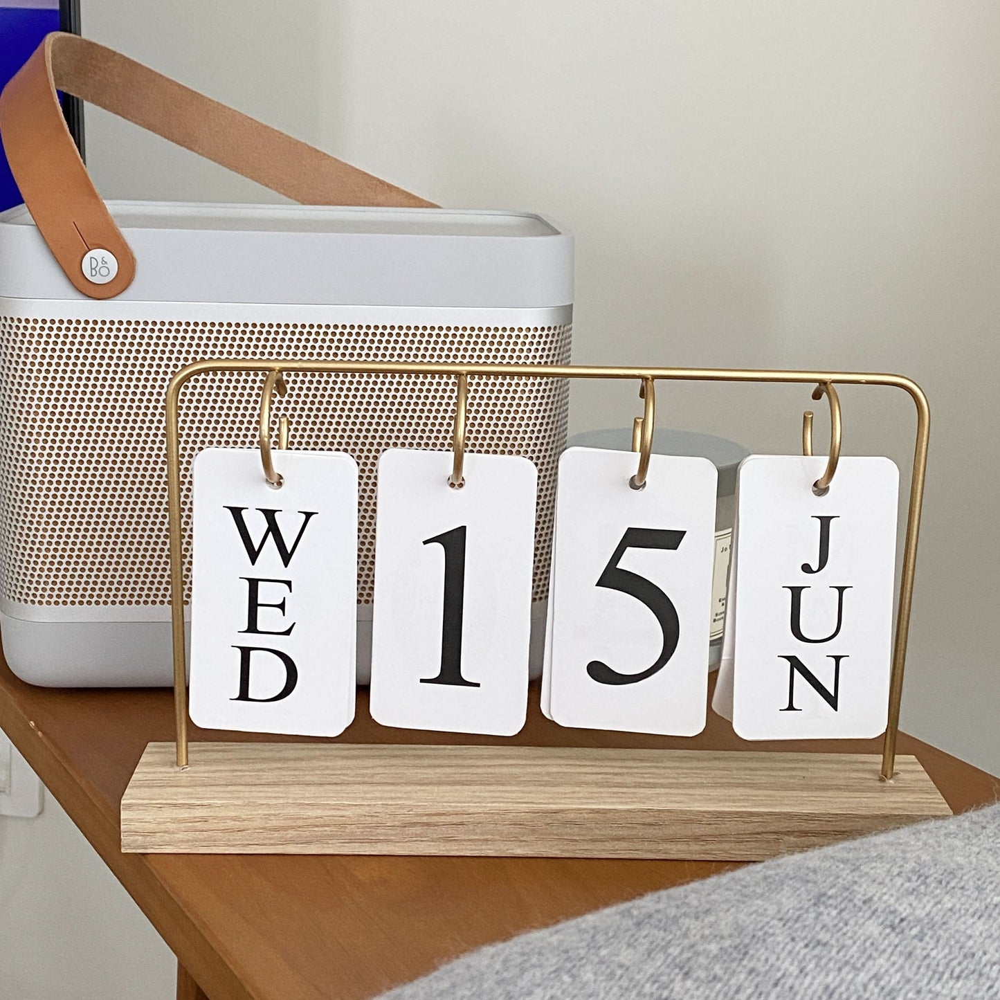 Personalized Mini DIY Desktop Calendar Decor