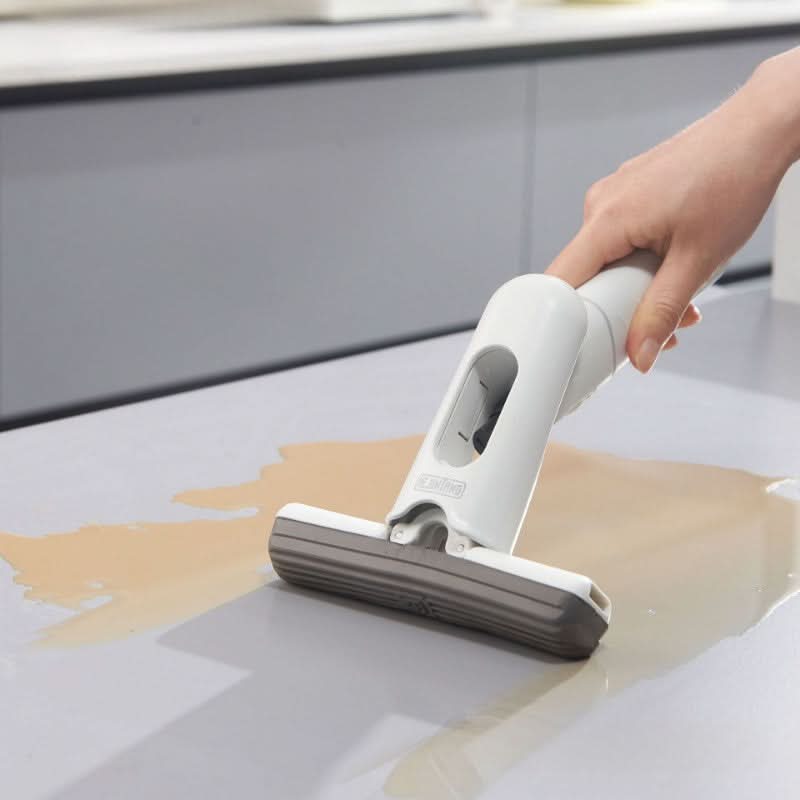 Compact Spray Mop – Hand-Free Microfiber Floor Cleaner for Kitchen