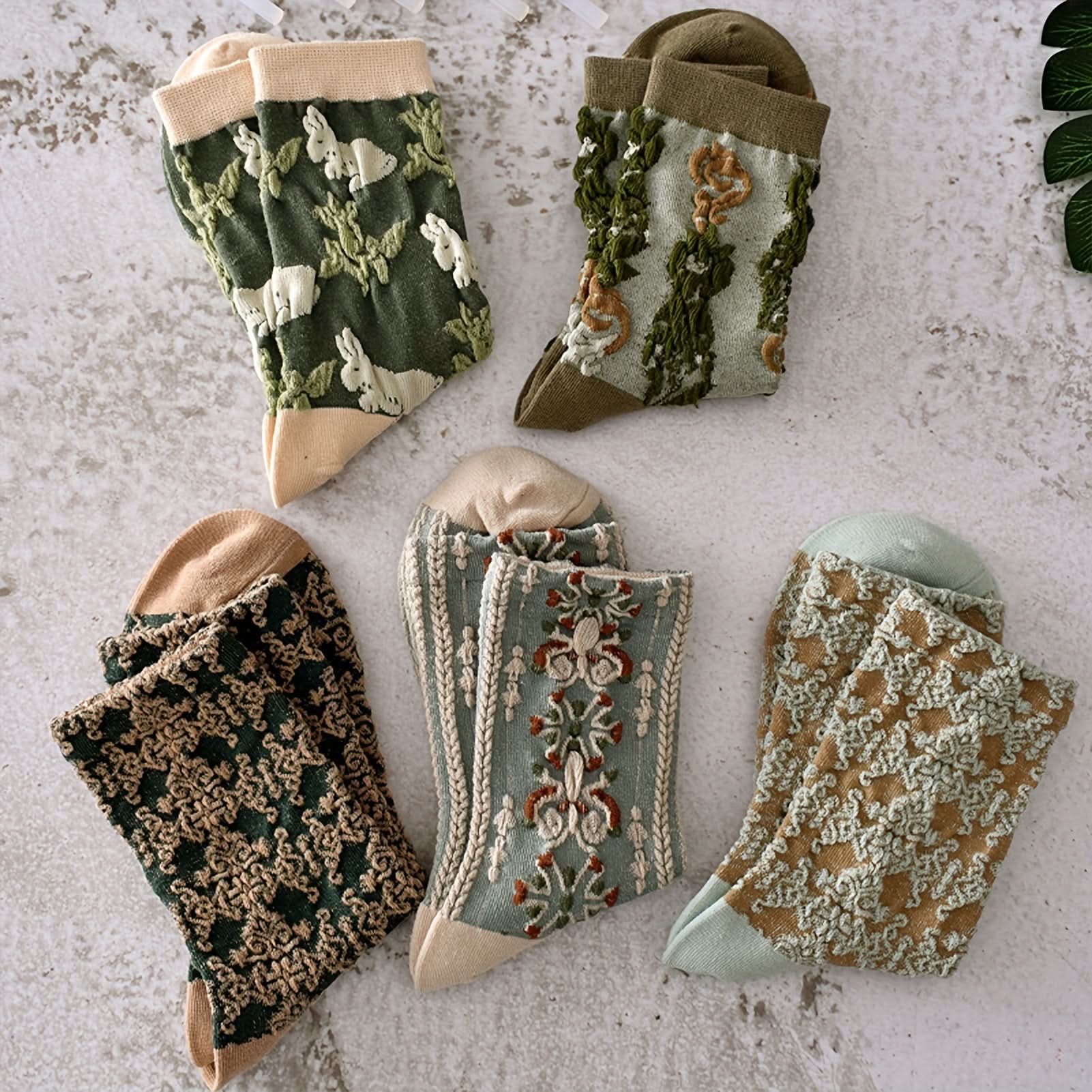 Pack of 10 Pairs Women’s Floral Crew Socks