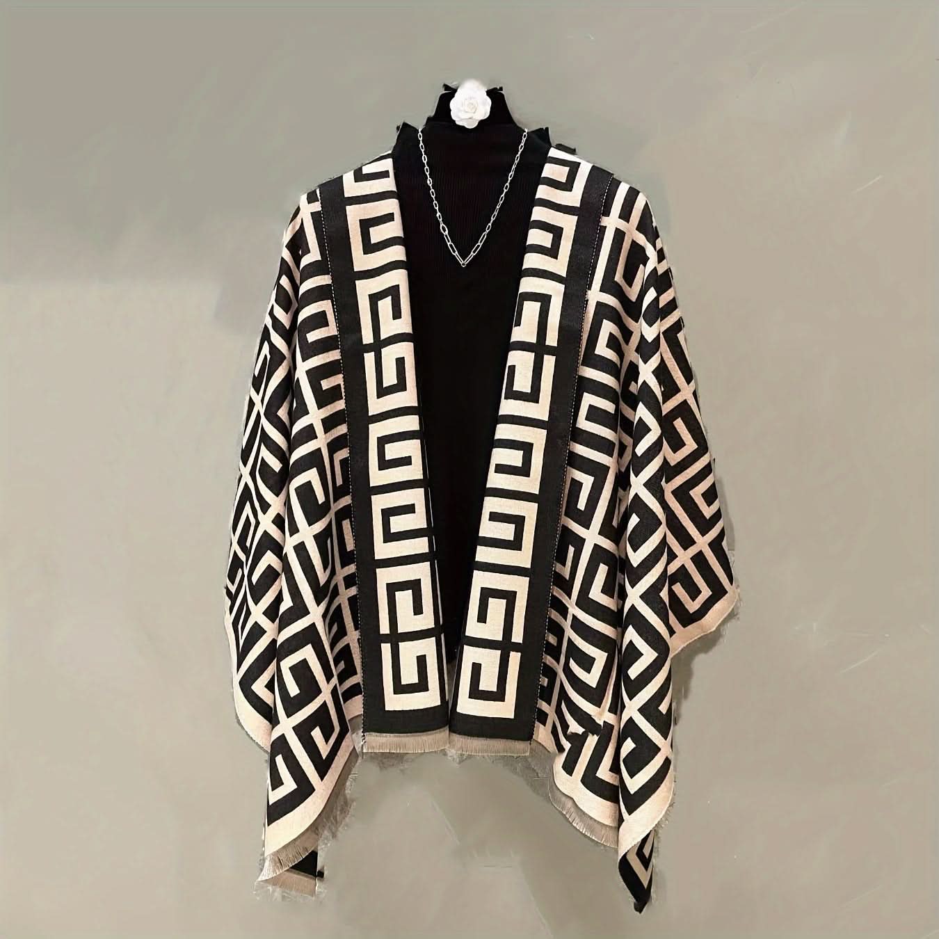 Luxurious Double G Jacquard Scarf – Soft Fringe Shawl