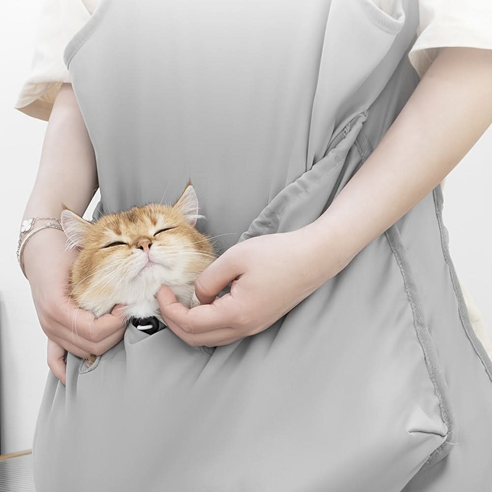 Breathable Cat Carrier Apron with 4 Holes