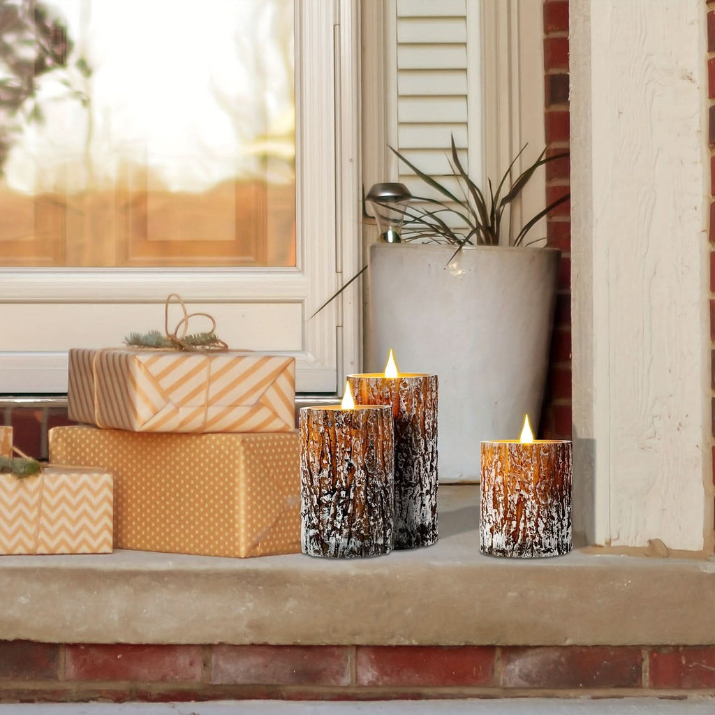 Tree Shaped Table Lamp with Realistic Pine Bark Finish - Dimmable LED Candles
