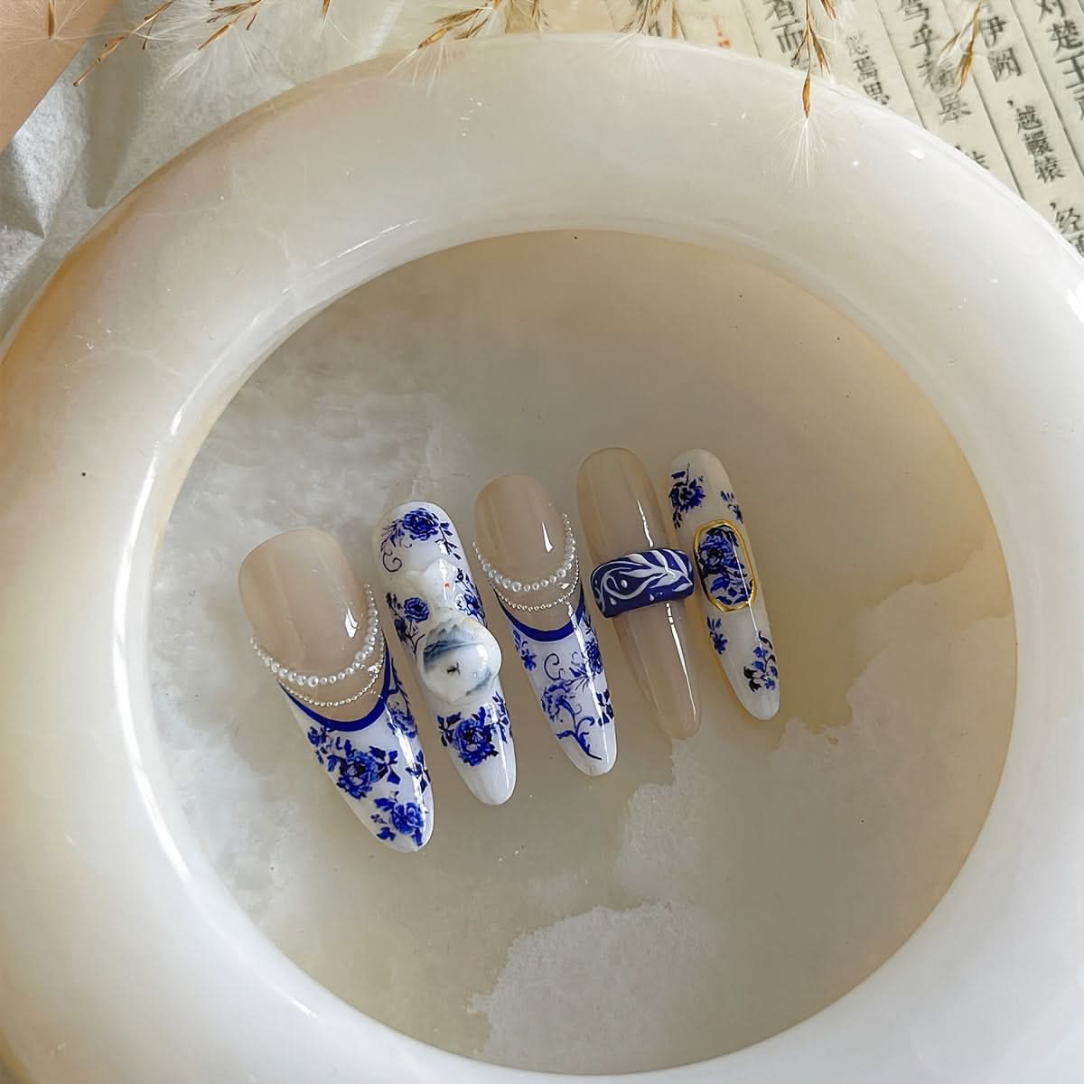 5pcs Blue & White Porcelain Nail Stickers