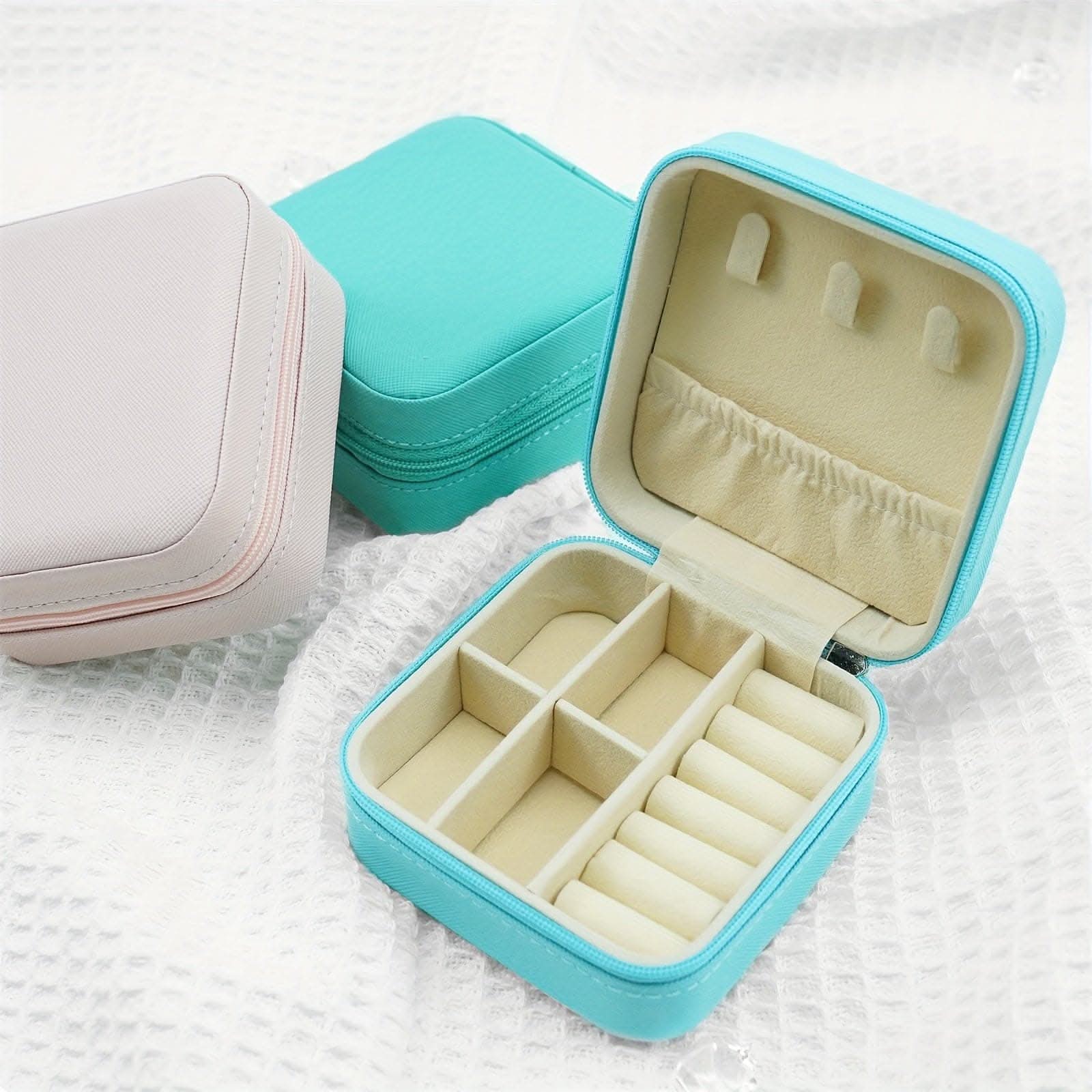 Deluxe Jewelry Travel Case – Stylish & Secure Organize