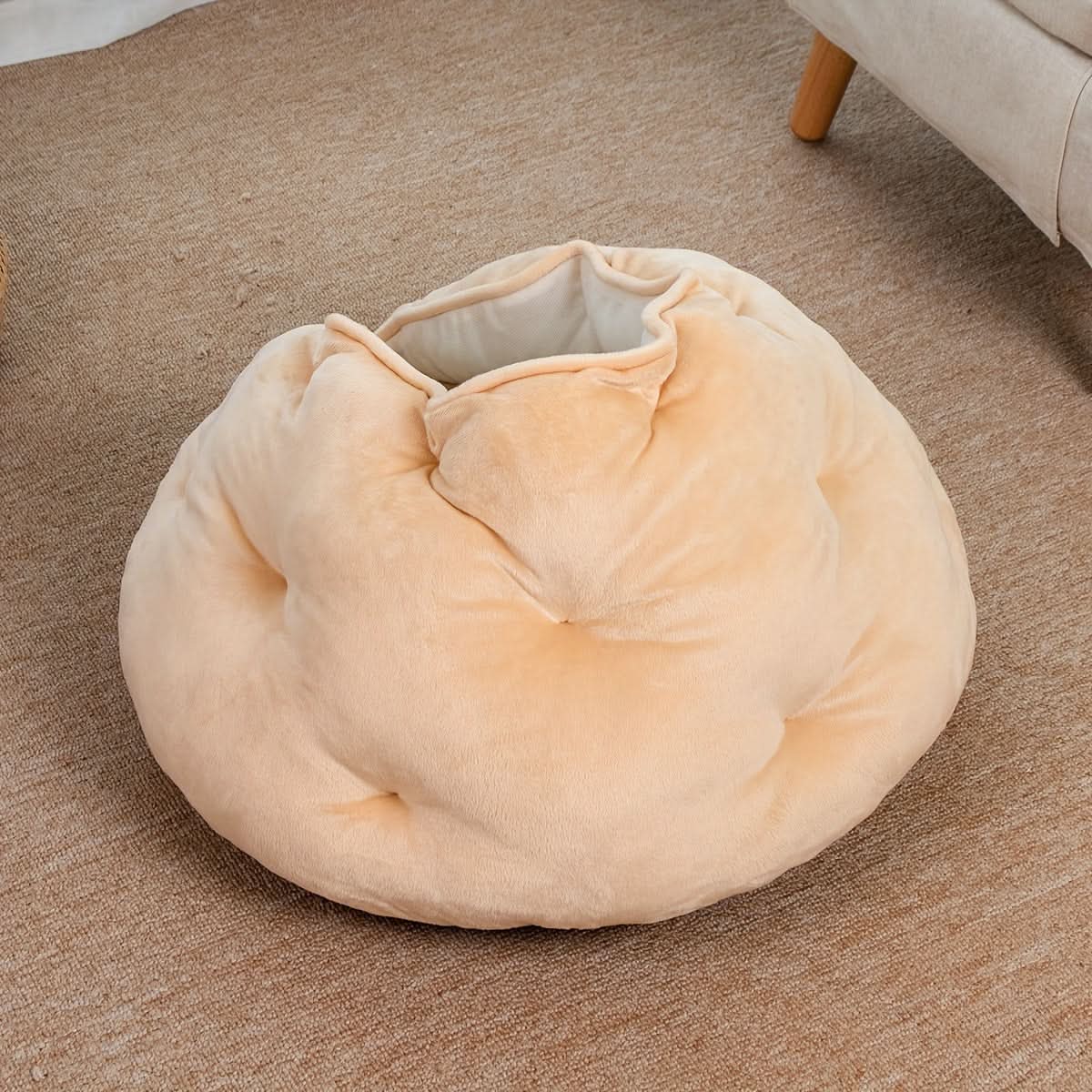 Velvet Cat Nest – Warm & Cozy Bed