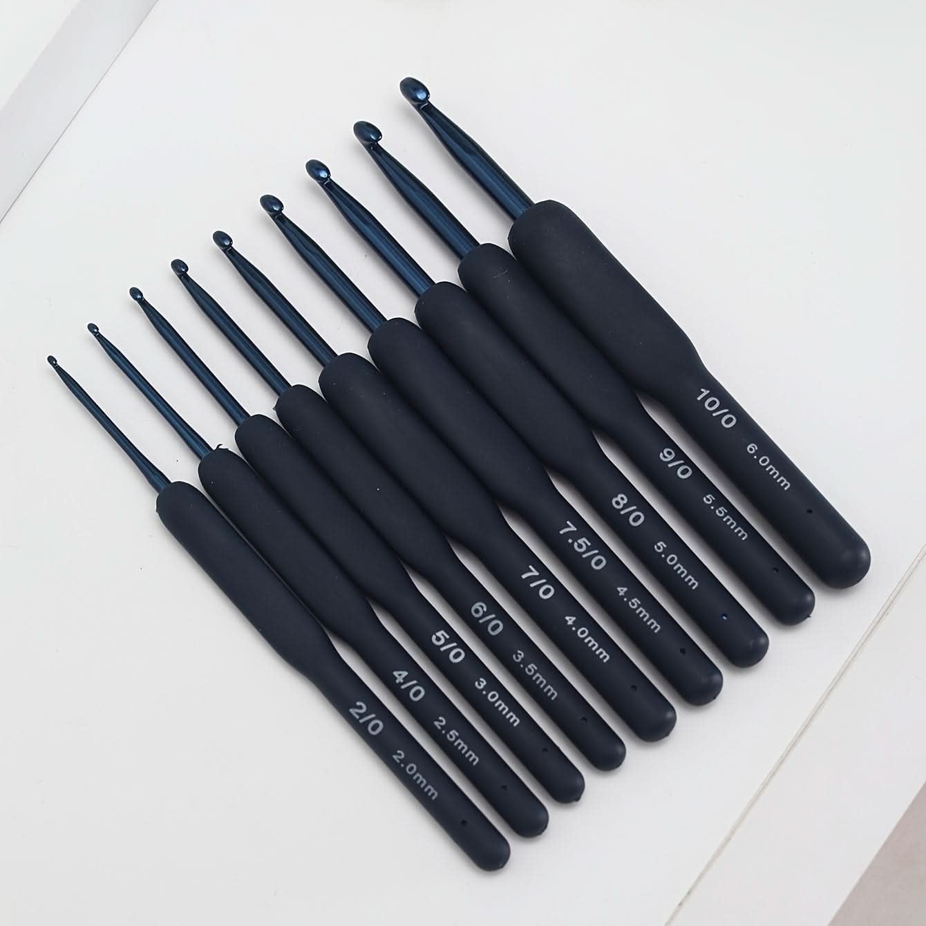 9-Piece Ergonomic Crochet Hook Set with Soft Grip – Beginner-Friendly Crochet Needles
