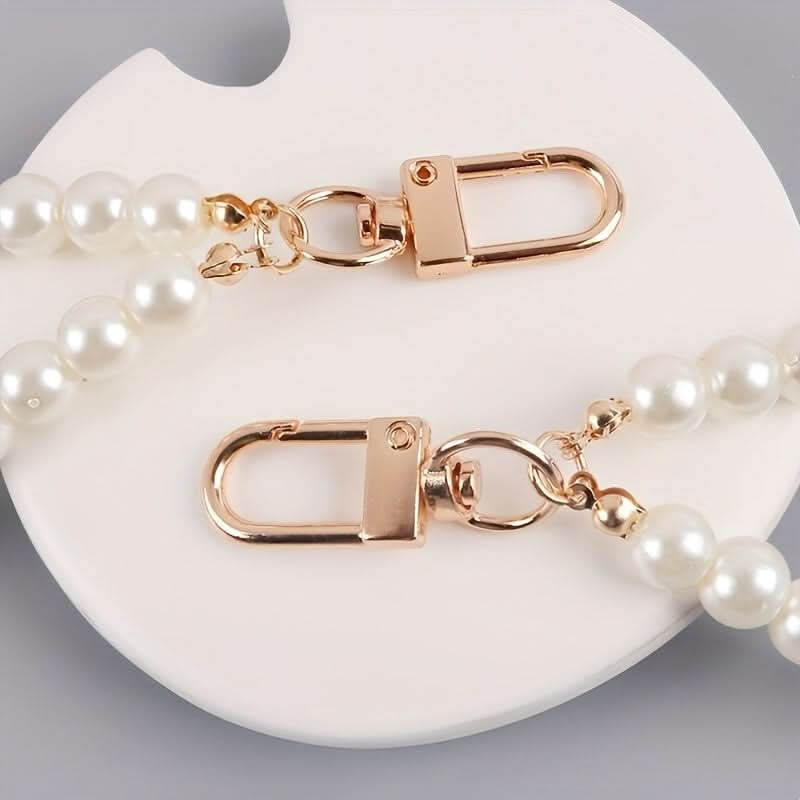 Chic & Elegant Pearl Keychain - VElegant Pearl Keychain – Stylish Bag Charm Giftersatile Bag Charm, Perfect Gift for Sophisticated Style Enhancement