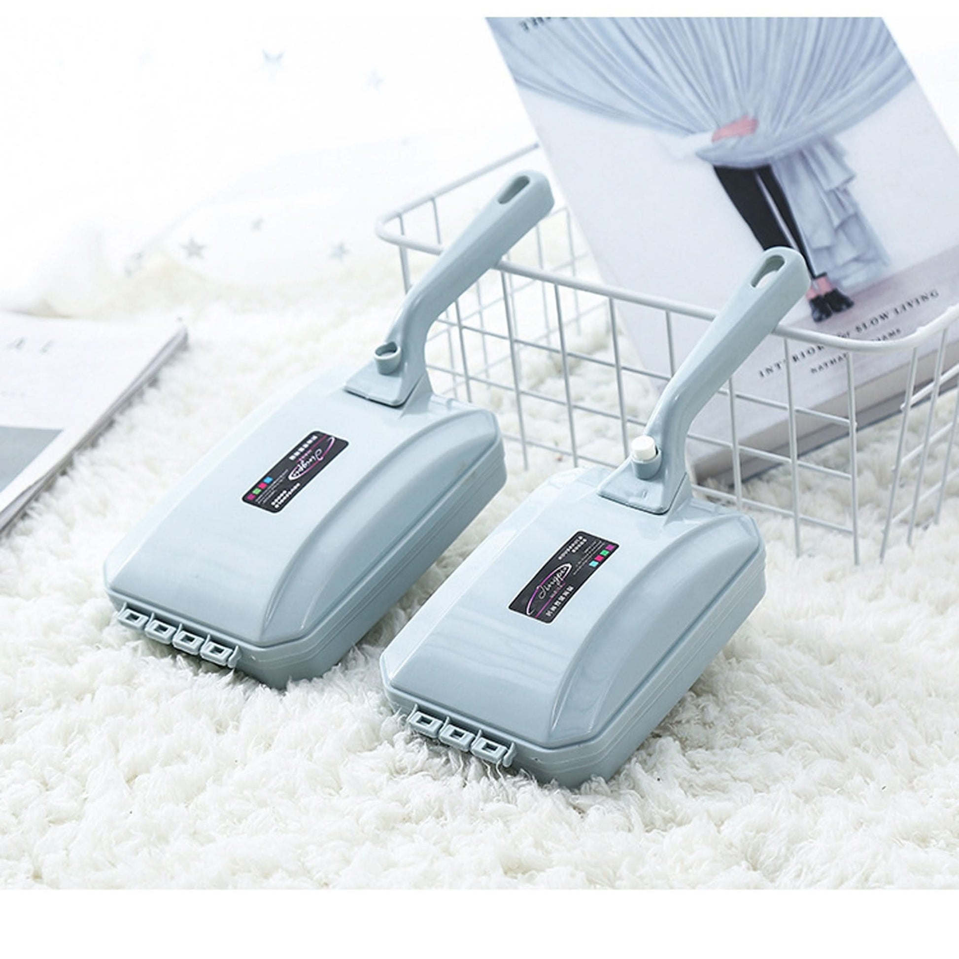 Handheld Roller Dust Remover Brush - Manual Lint & Pet Hair Cleaning Tool