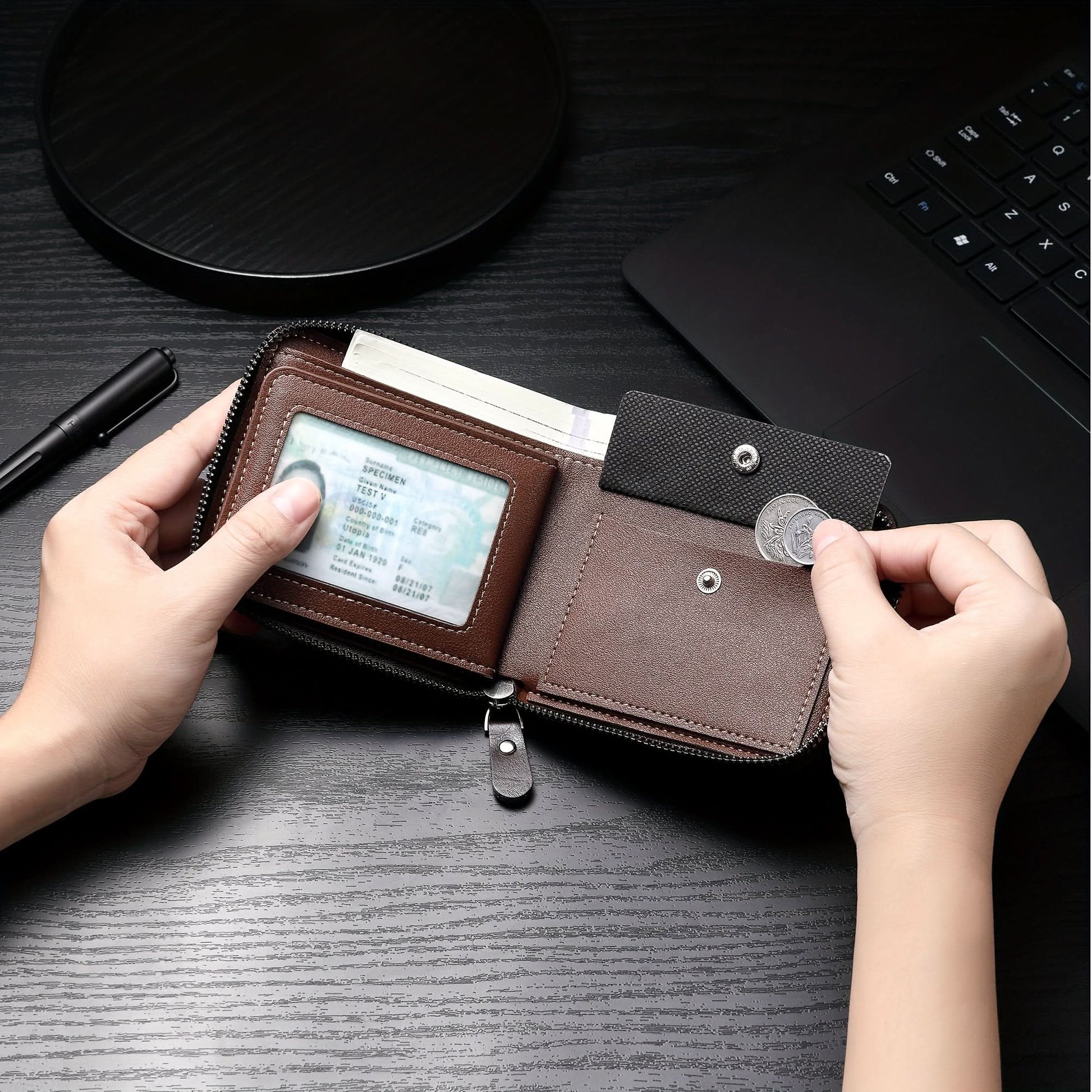 Stylish Men's Multifunctional Wallet with Zipper Closure