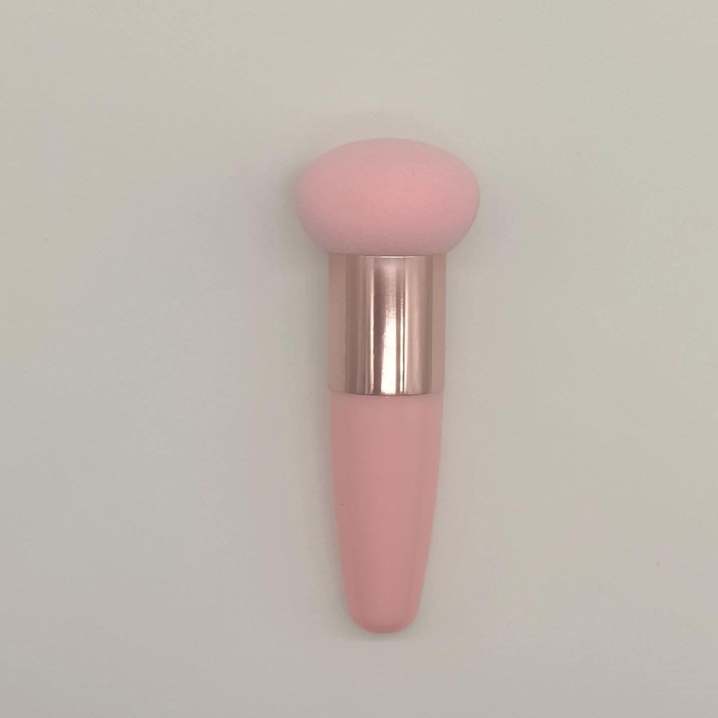 Ergonomic Foundation Makeup Sponge with Handle