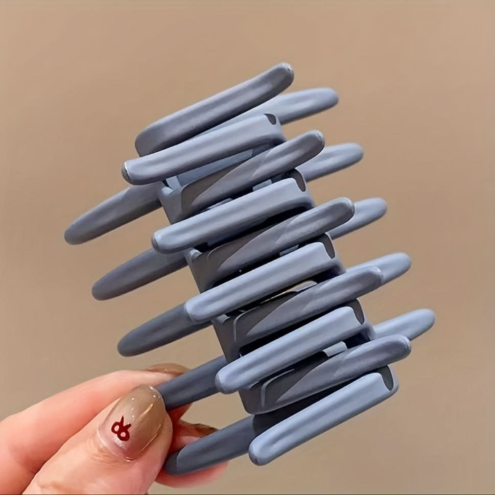 Chic Cross-Style Hair Clip – Medium-Sized, Durable