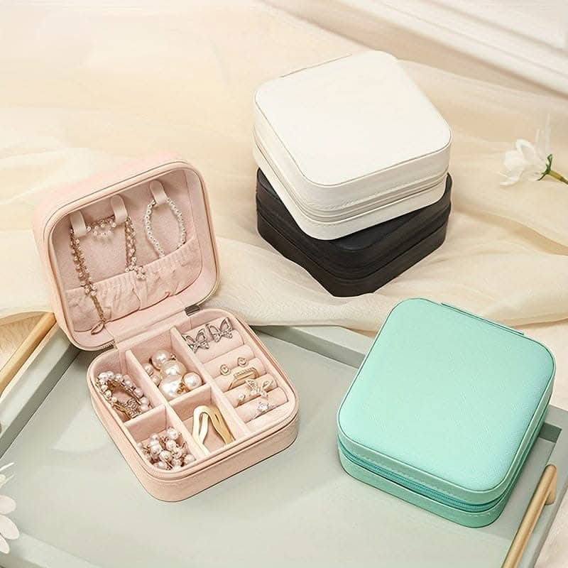 Compact Travel Jewelry Case – Organizer for Rings, Earrings & Necklaces