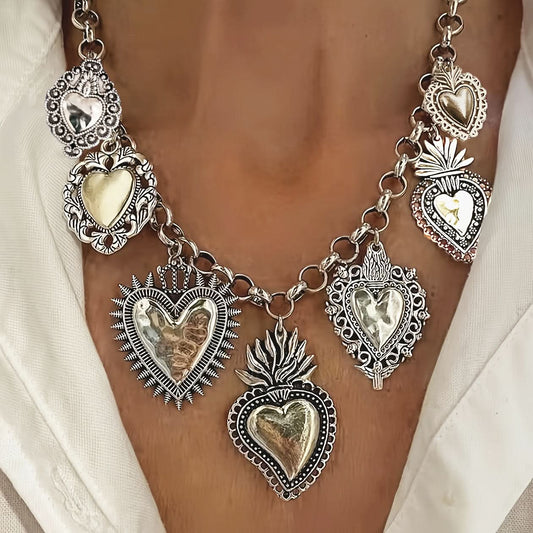 Vintage Silvery Chain Necklace with Heart Pendants